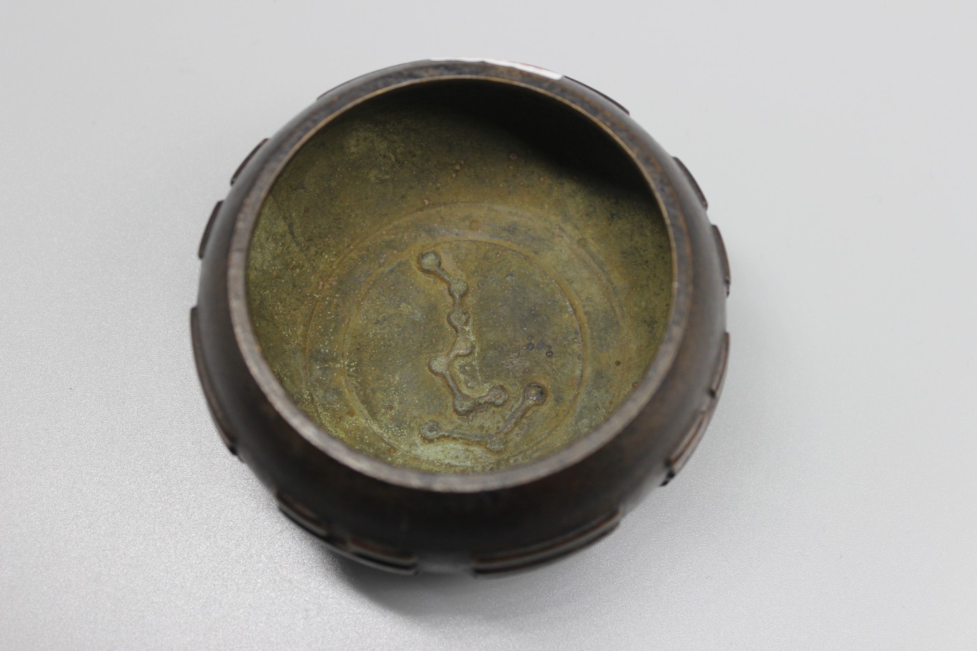 文物商店库出专场 铜 八卦炉