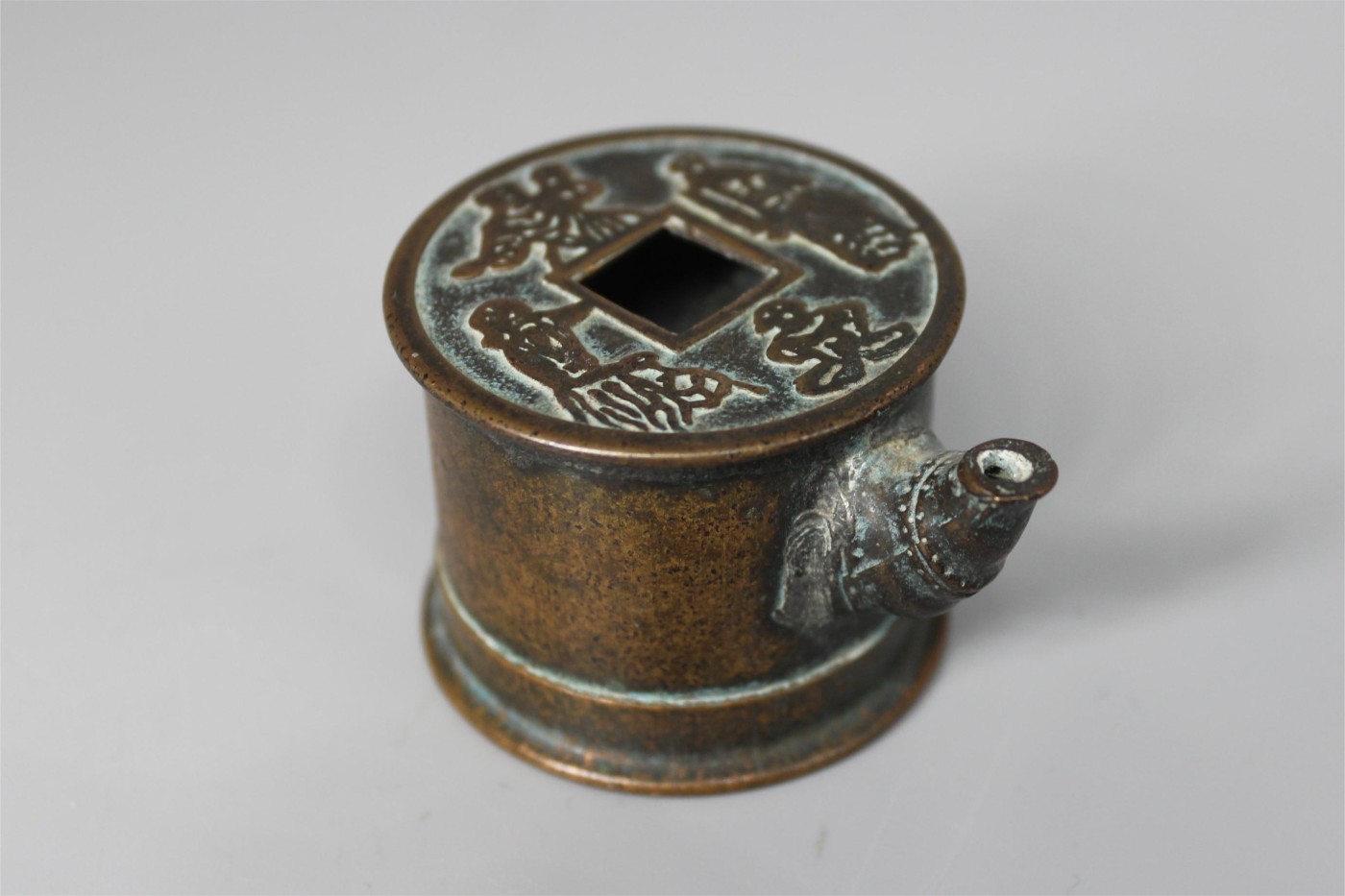 文物商店库出专场 铜 钱币砚滴