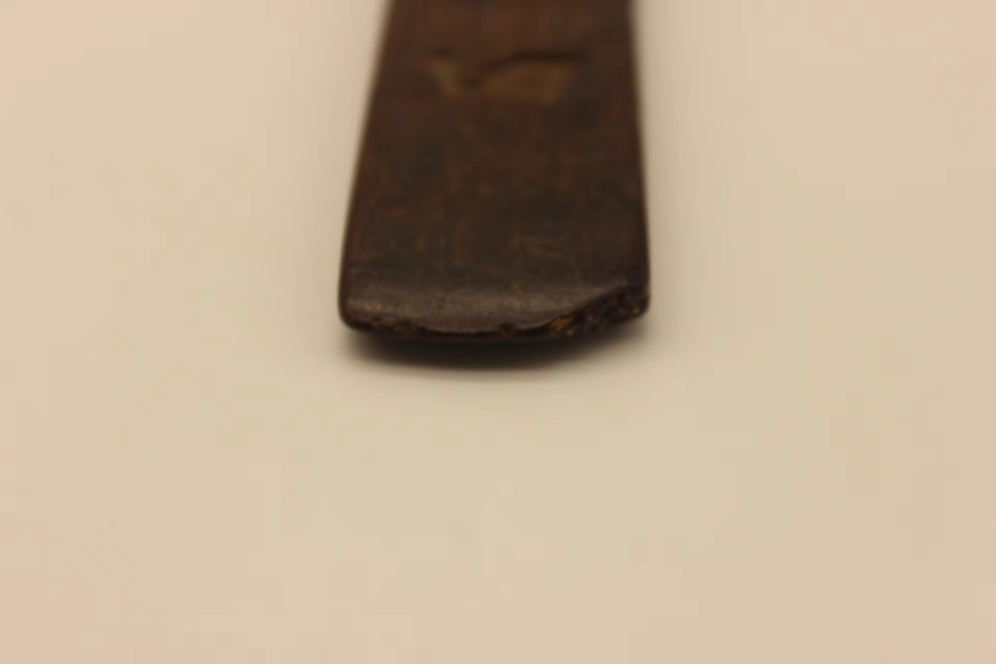 文物商店库出专场 红木刻字镇纸