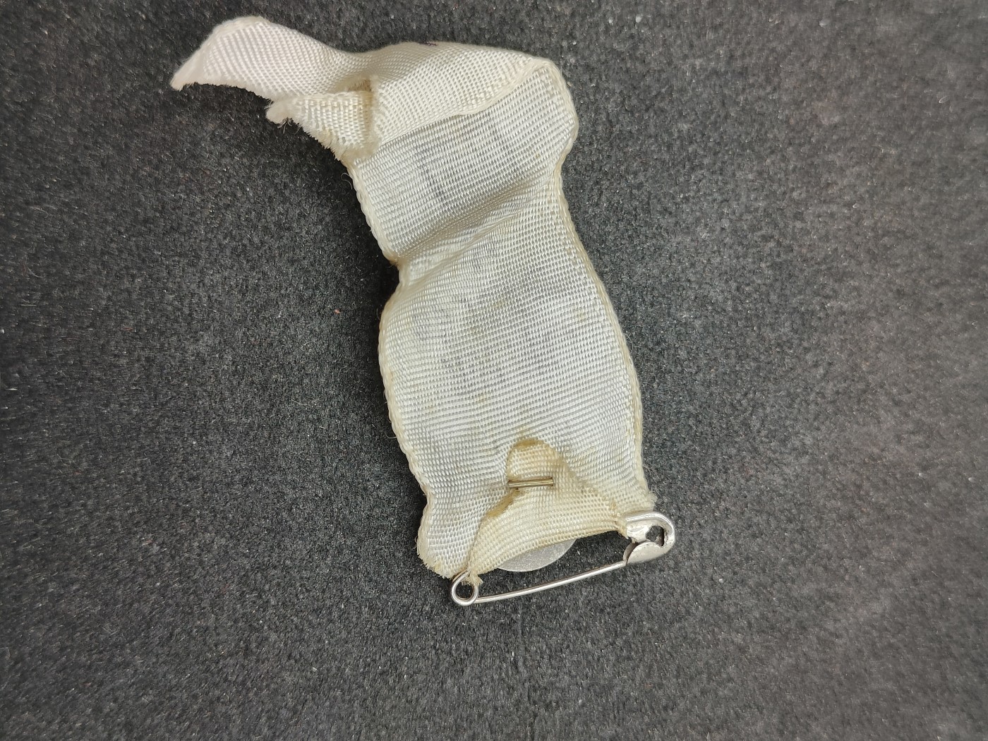 全场0元起拍 第143期 咸鱼国勋章拍卖专场 3月31日（周日）下午6：00开始 日本战时 建国祭珐琅章