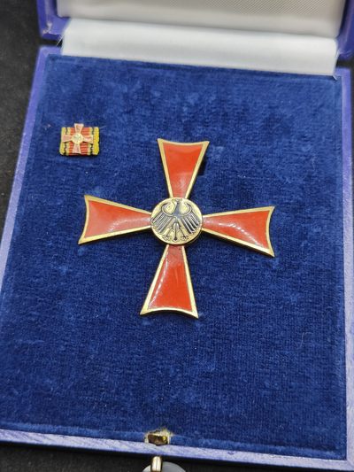 全场0元起拍 第143期 咸鱼国勋章拍卖专场 3月31日（周日）下午6：00开始 - 西德联邦十字勋章