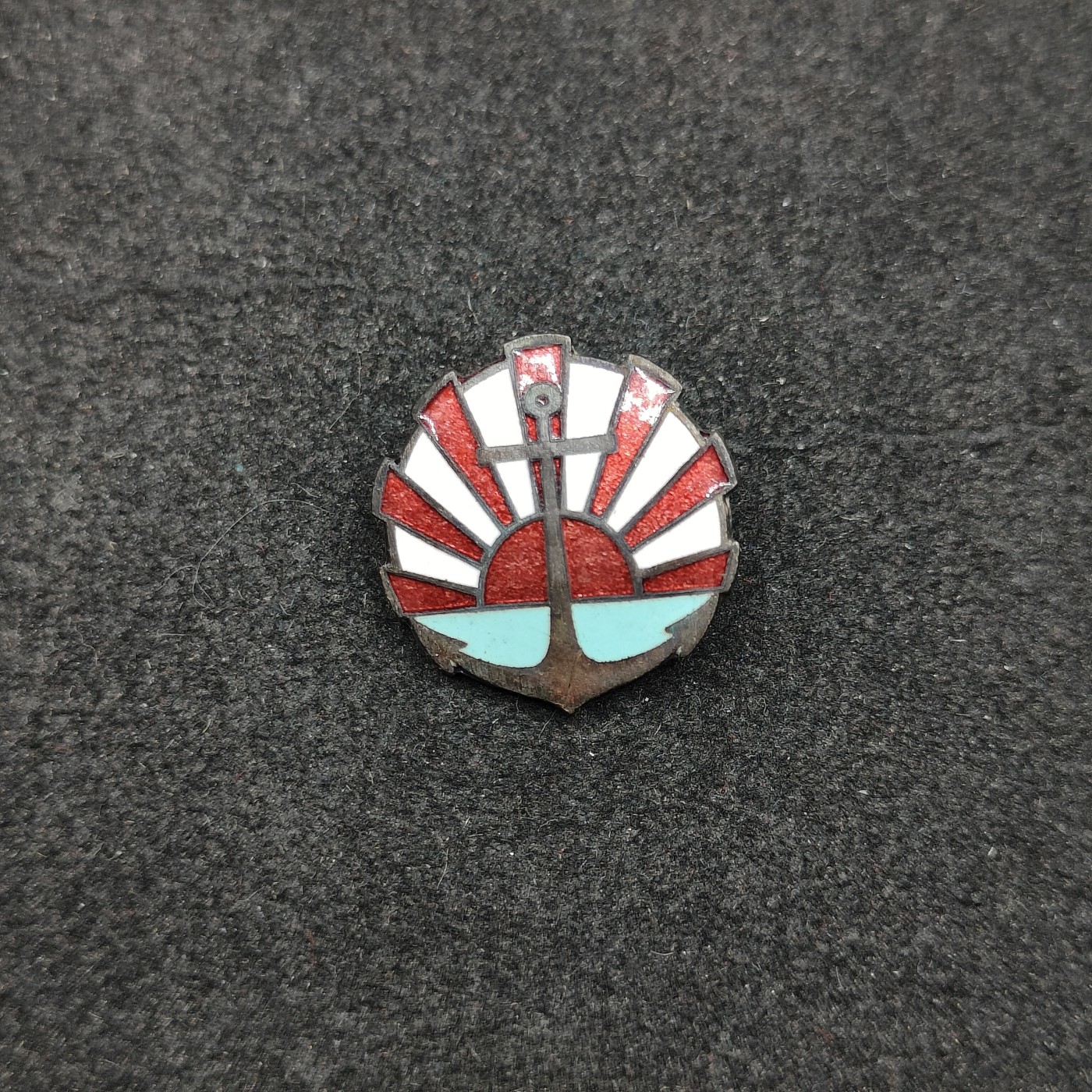 全场0元起拍 第143期 咸鱼国勋章拍卖专场 3月31日（周日）下午6：00开始 日本战时海军协会珐琅章