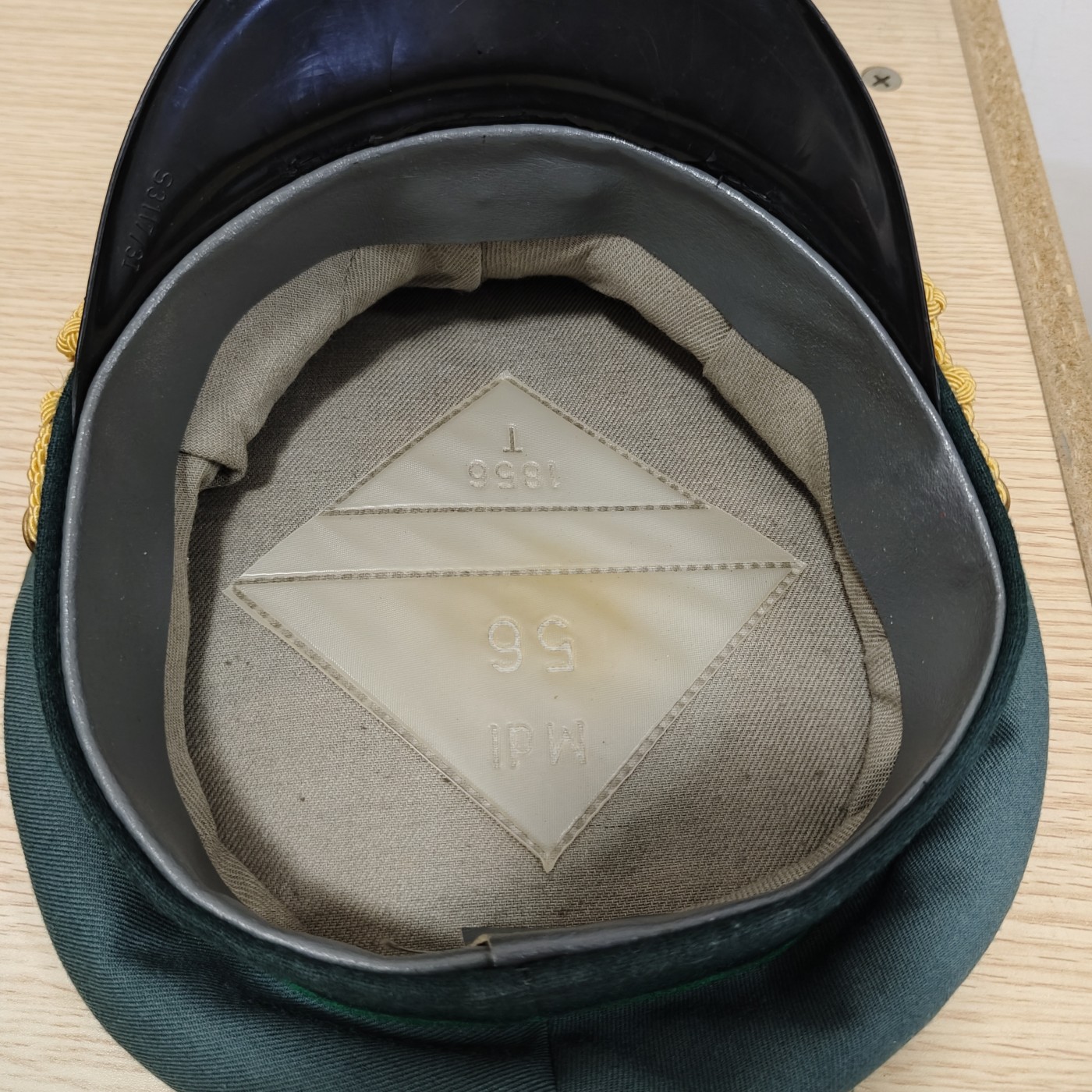 全场0元起拍 第143期 咸鱼国勋章拍卖专场 3月31日（周日）下午6：00开始 东德警察将官大檐帽 56CM