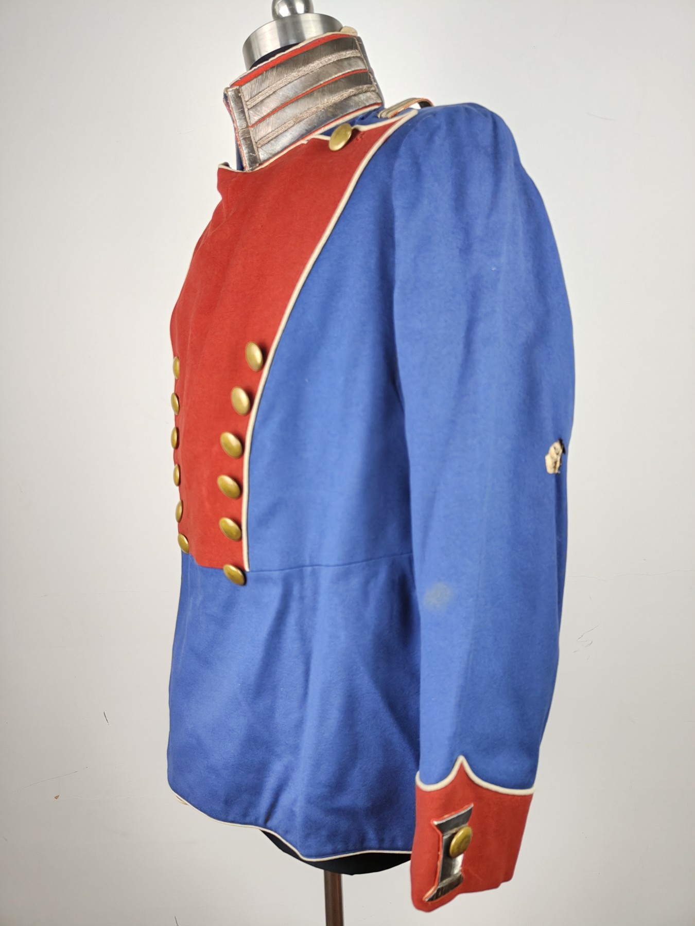 全场0元起拍 第143期 咸鱼国勋章拍卖专场 3月31日（周日）下午6：00开始 德意志帝国帝德萨克森枪骑兵军官大礼服带袖口领口刺绣 胸围102肩宽44 领围43 袖长62 衣长70绣