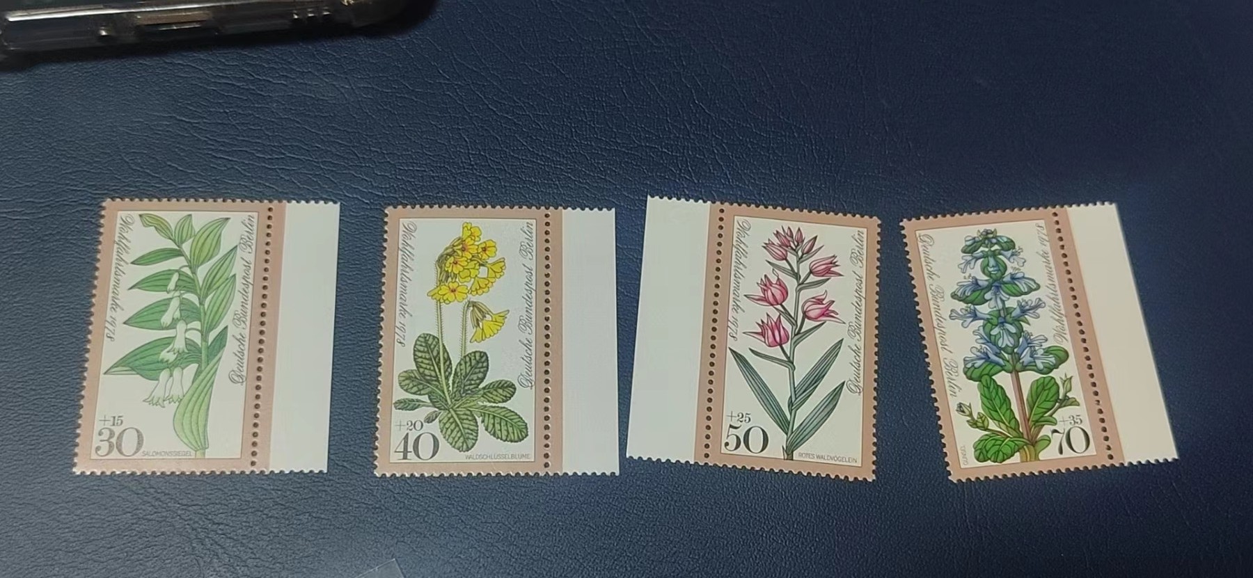 德国邮票专场，都是套票 德国邮票一套，1978年发行，森林花卉  植物，品相如图