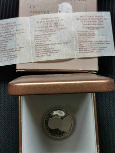 道一币馆币章第四十八场 - 原盒证 梵蒂冈2011年本笃十六世登基60周年10欧元精制银币