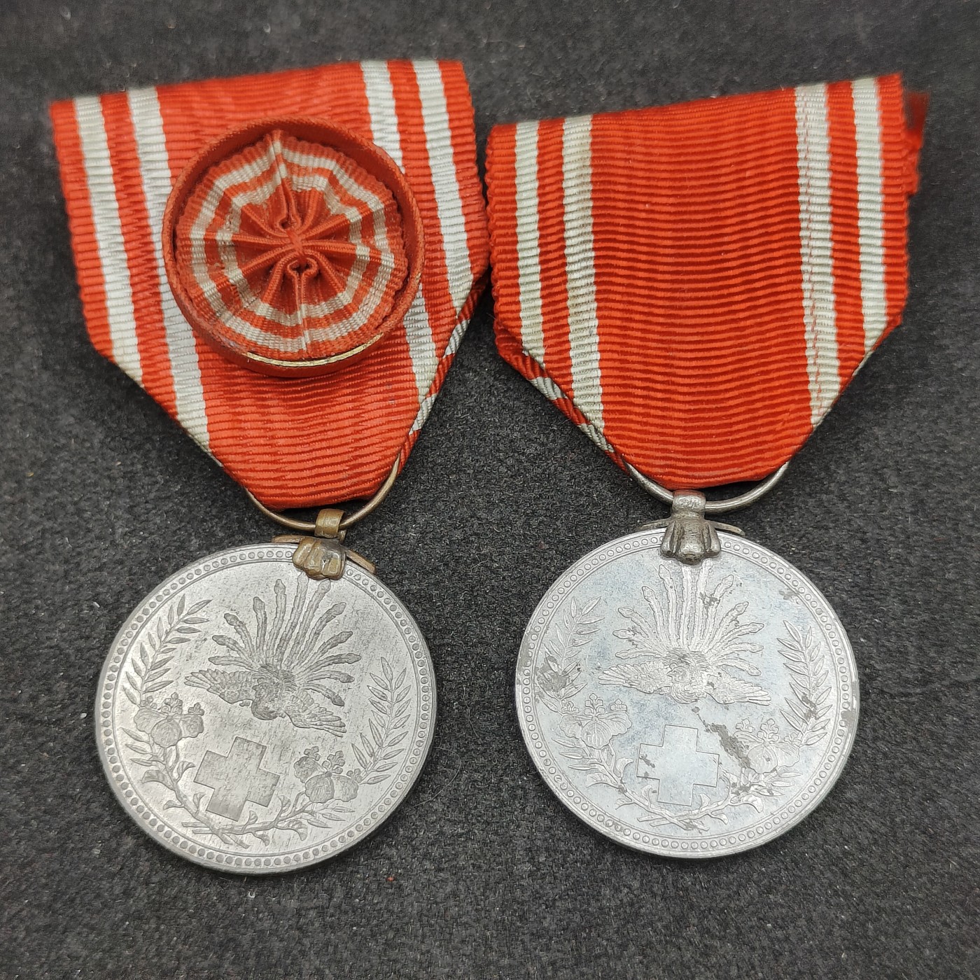 全场0元起拍 第143期 咸鱼国勋章拍卖专场 3月31日（周日）下午6：00开始 日本赤十字社员章两个铝制