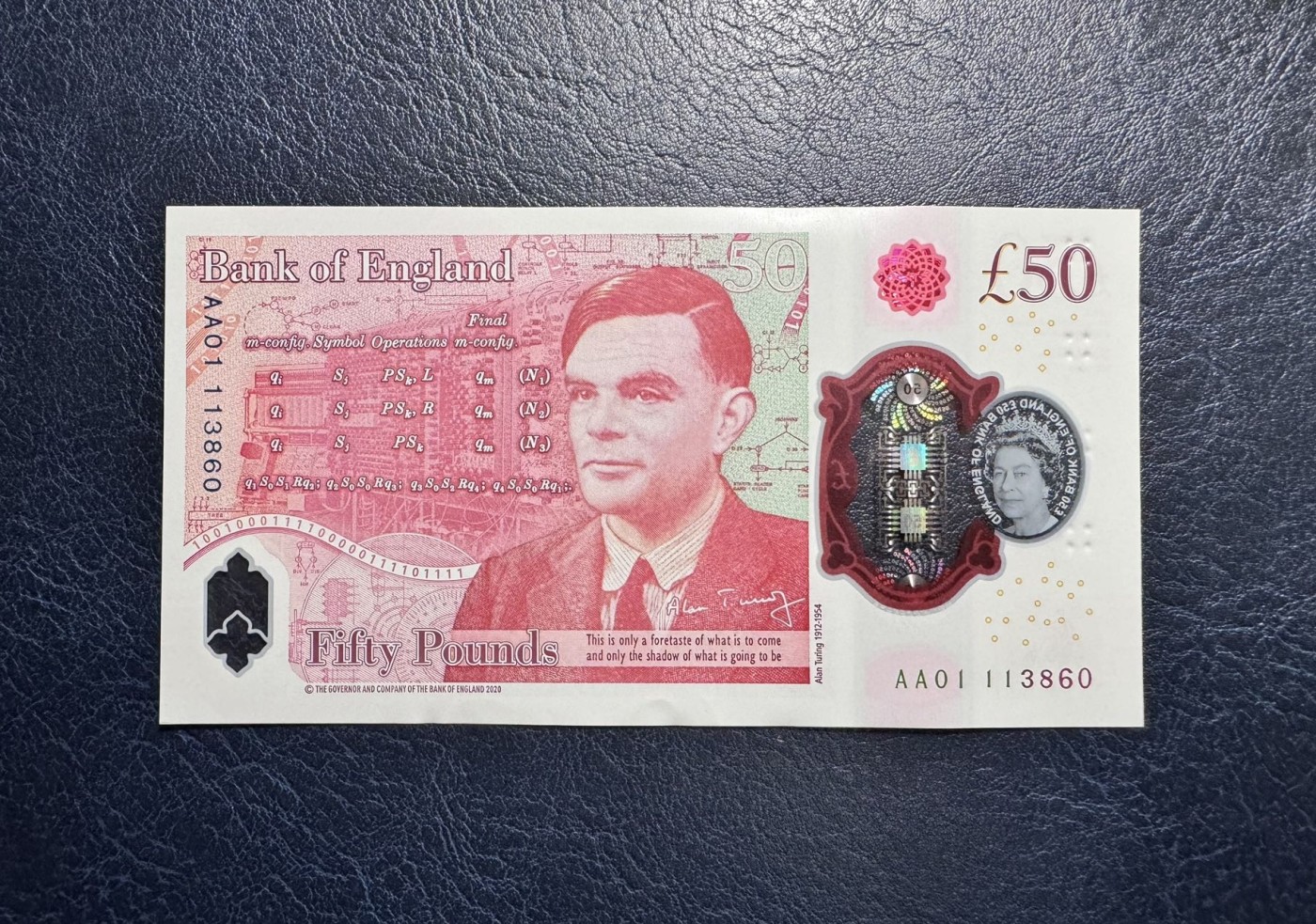 收藏联盟Quantum Auction 第334期拍卖  英国2020年50镑首发AA01冠 品相UNC 边缘有瑕疵 细节如图 号码无4 计算机学家 图灵