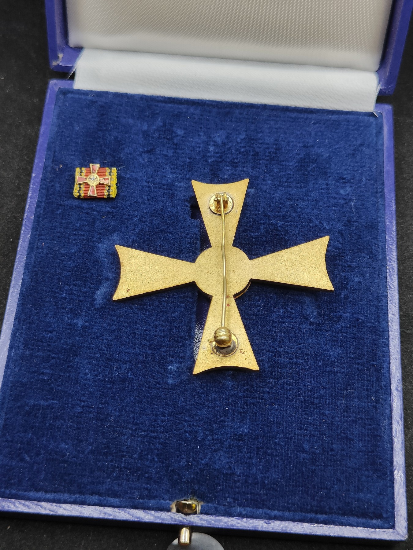 全场0元起拍 第143期 咸鱼国勋章拍卖专场 3月31日（周日）下午6：00开始 西德联邦十字勋章