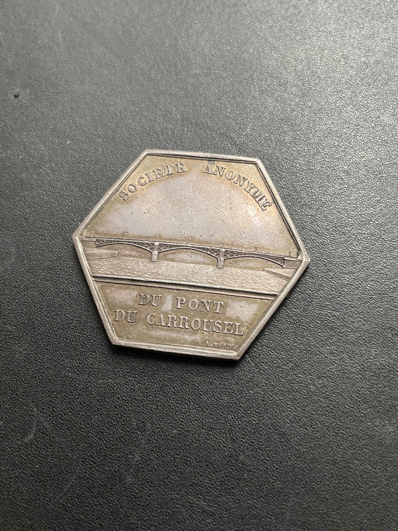 「木头集藏」章牌专场-第39期 A.Bovy～法国卡鲁塞尔桥纪念银章  直径：32 mm，15.4 g，边铭：船首 ARGENT （1842-1845年）