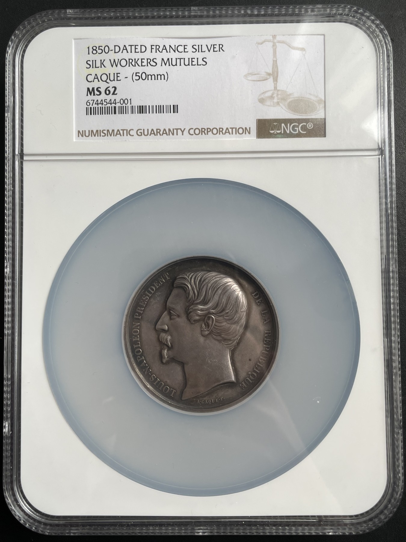 「木头集藏」章牌专场-第39期 1850年法国丝绸工人互助与养老金基金会银章  直径：50 mm，边铭：手指 ARGENT，少见大版