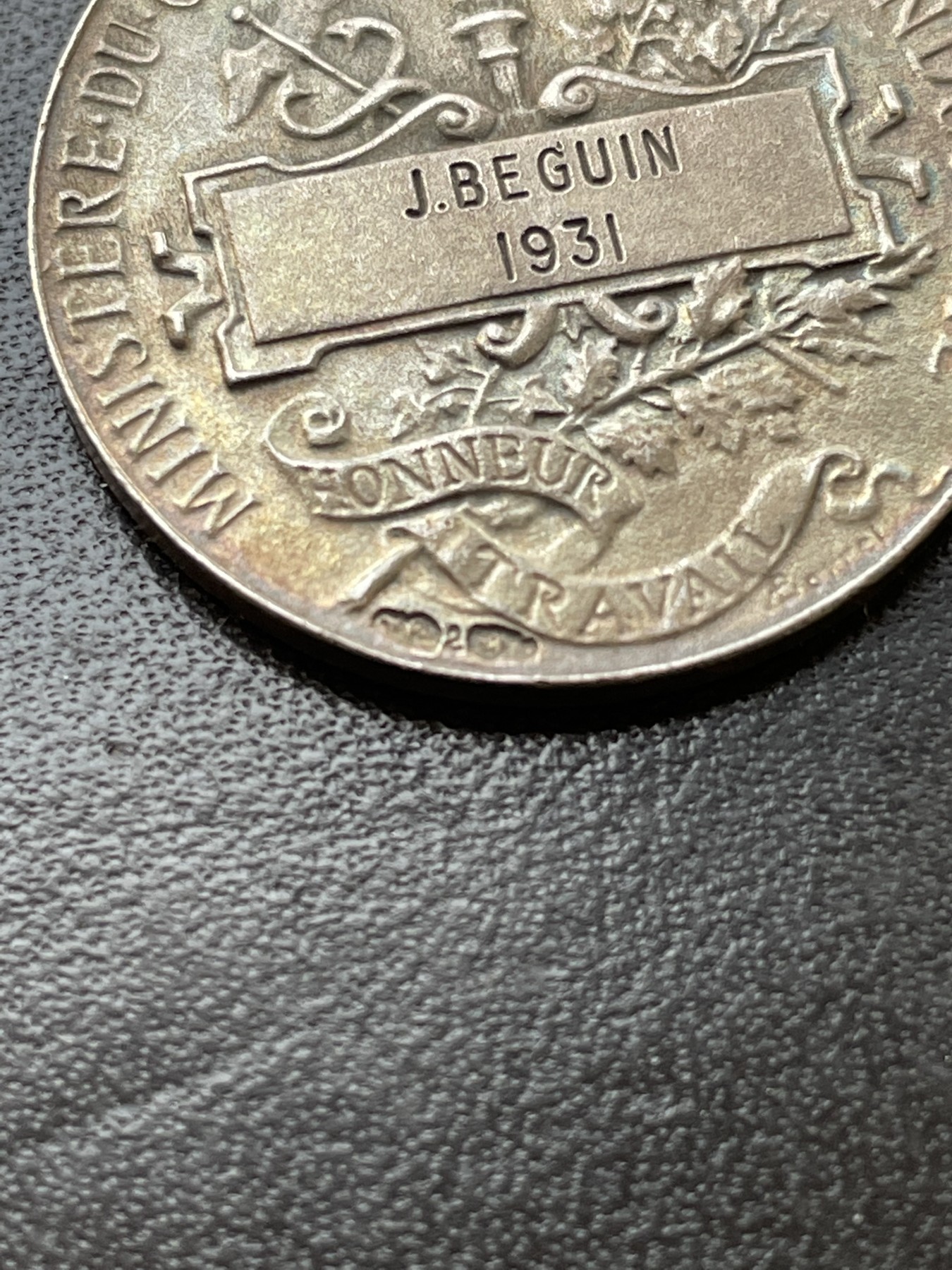 「木头集藏」章牌专场-第39期 1931年法国劳动银勋章  直径：27 mm，11g，丰饶角 1 （950银）