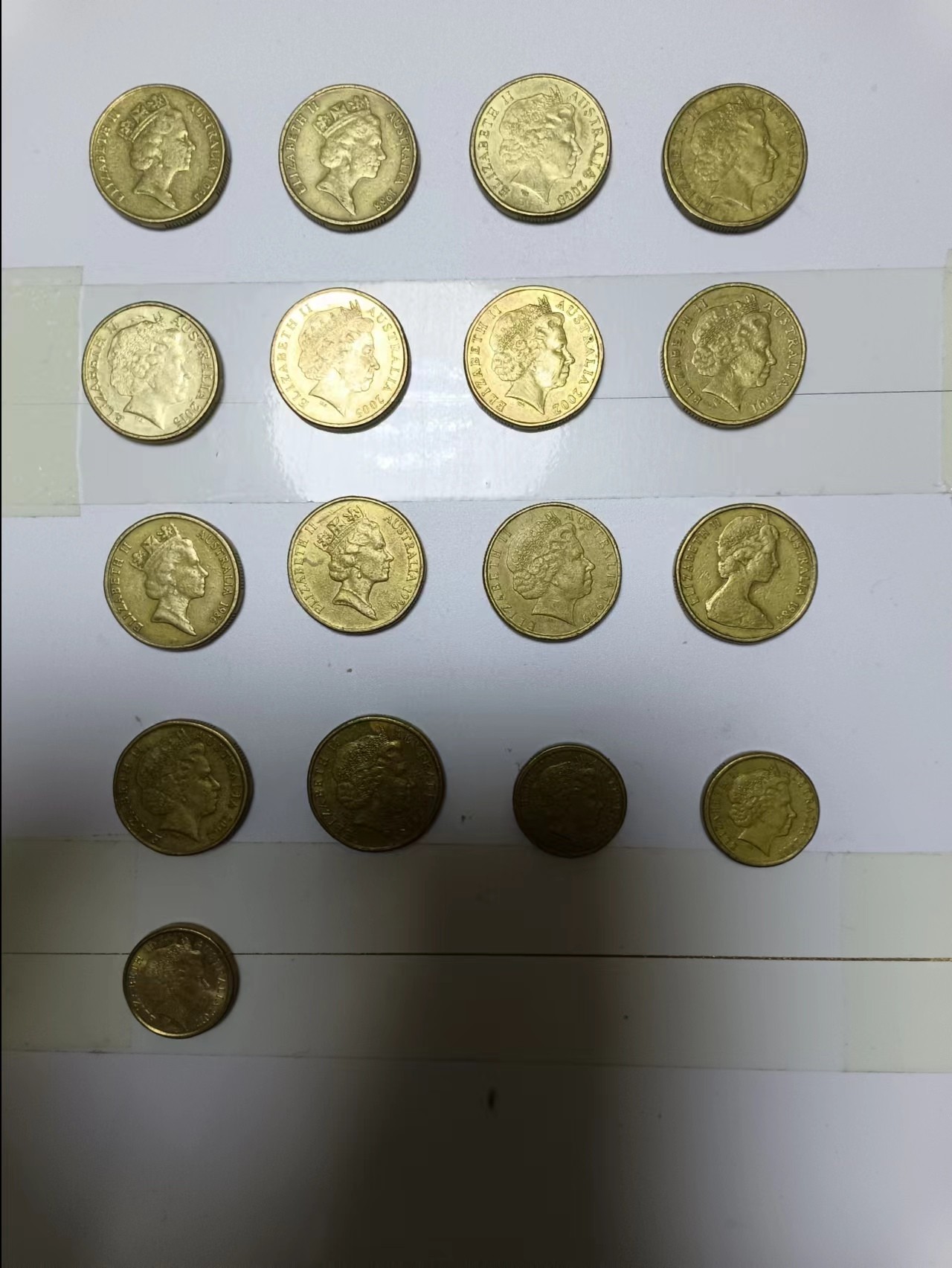 【20240401】非全新硬币和纸币第126场 澳大利亚17枚硬币，其中1澳元14枚，2澳元3枚，合计20澳元