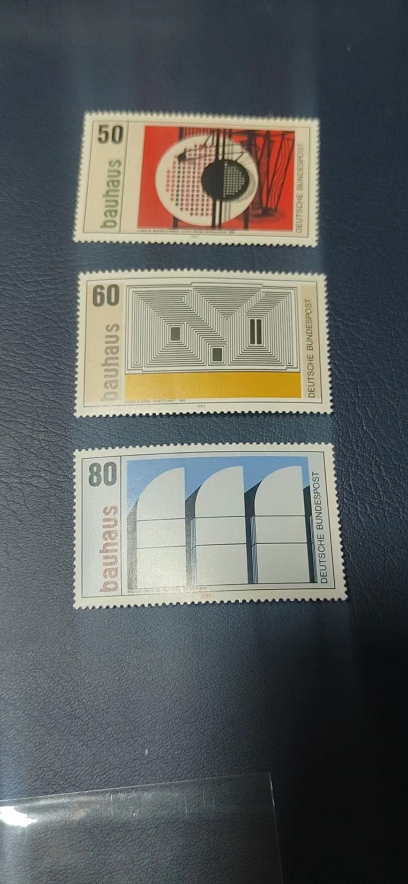 德国邮票专场，都是套票 德国邮票一套，1983年发行，包豪斯建筑艺术学院三全，品相如图