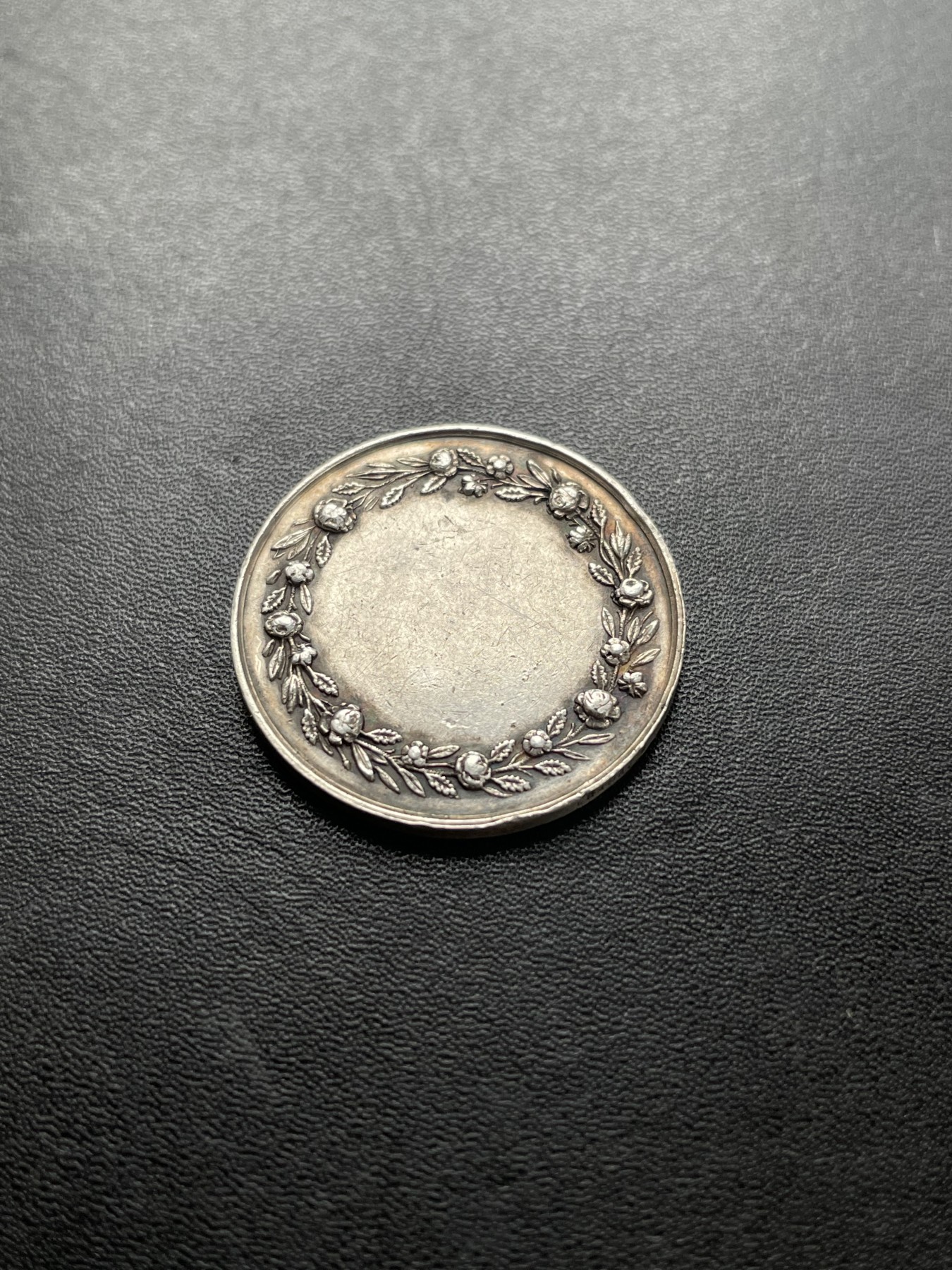 「木头集藏」章牌专场-第39期 法国婚礼银章  直径：24mm，5.1g，边铭：蜜蜂 ARGENT