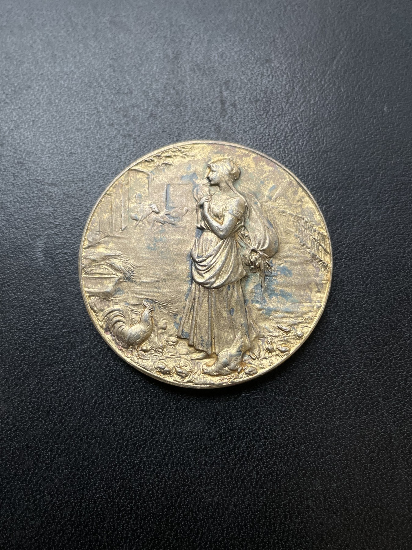 「木头集藏」章牌专场-第39期 O.Roty～法国金山农业联合会镀金银章  直径：36.5 mm，23g ，边铭：丰饶角 1 ARGENT，品相不错。