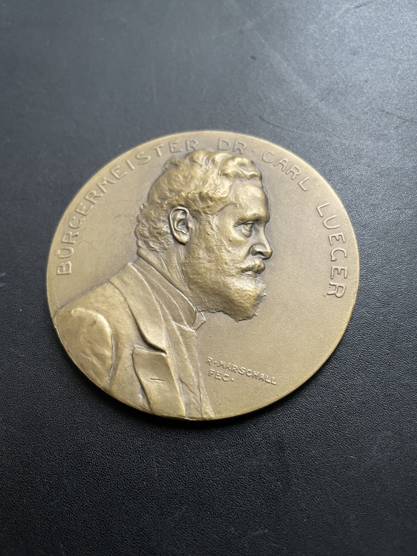 「木头集藏」章牌专场-第39期 R. Marschall ～1904年奥地利维也纳市长卡尔·鲁伊格60大寿铜章，直径：60 mm，69 g