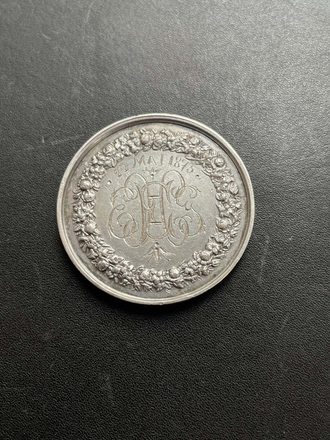 「木头集藏」章牌专场-第39期 法国婚礼银章  直径：33 mm，15.9g，边铭：船首 ARGENT （1842-1845年）