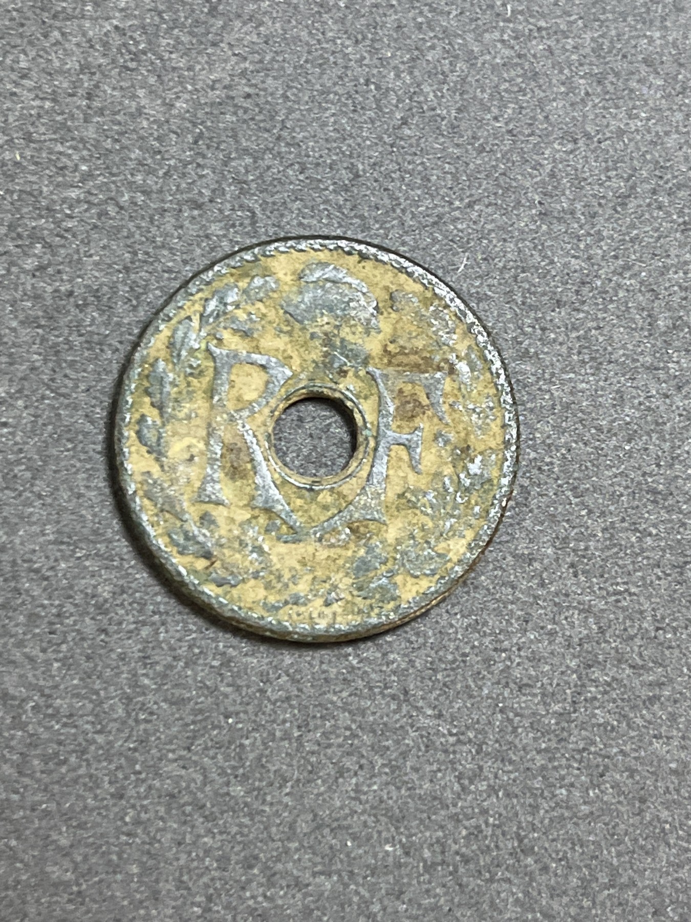 神仙姐姐散币好品专场第二十六期（无佣金满邮自动发出 1935年 法属印度1/2分