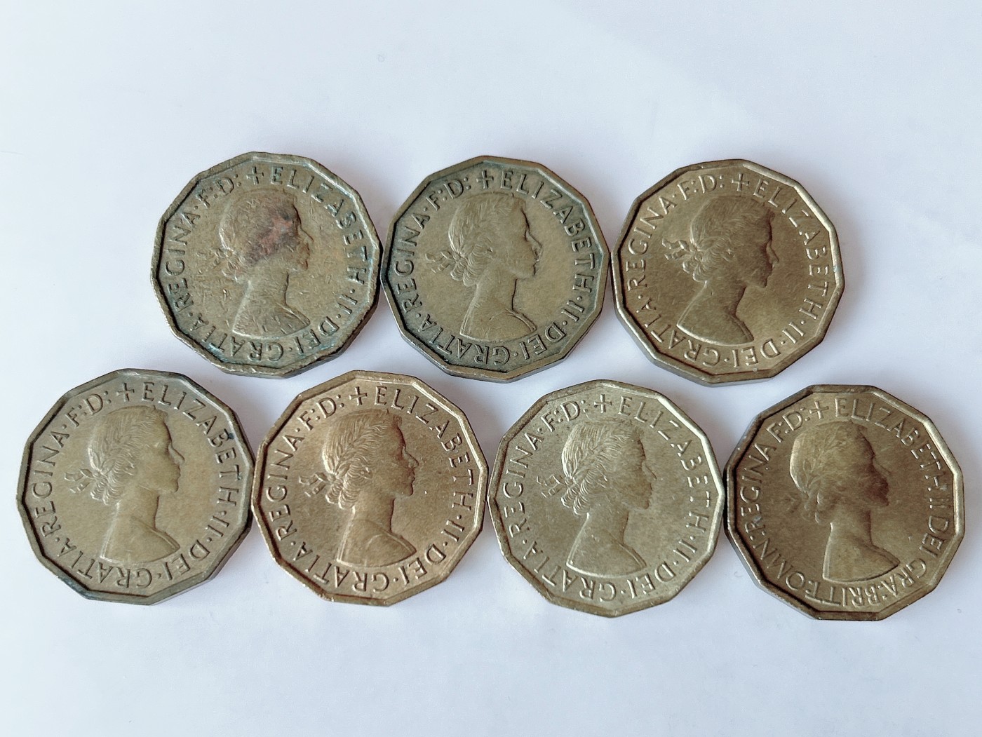 第一海外回流一元起拍收藏 散币专场 第75期 英国早期3便士多边形铜币 伊丽莎白二世