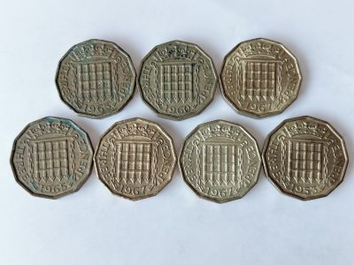 第一海外回流一元起拍收藏 散币专场 第75期 - 英国早期3便士多边形铜币 伊丽莎白二世
