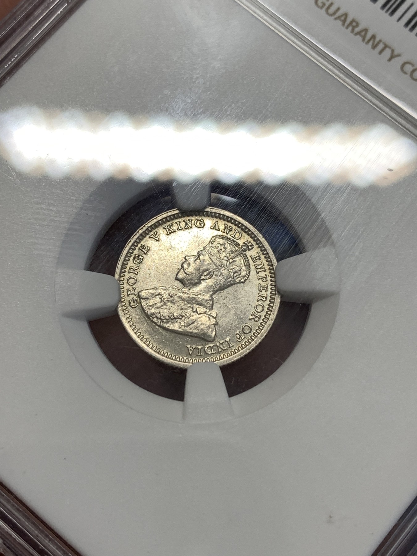 《竞宝斋》第253场-周日，周一，周二 3场连拍 (全场包邮) NGC MS63 香港 1932年 乔治五世 五仙 银币 淡黄彩