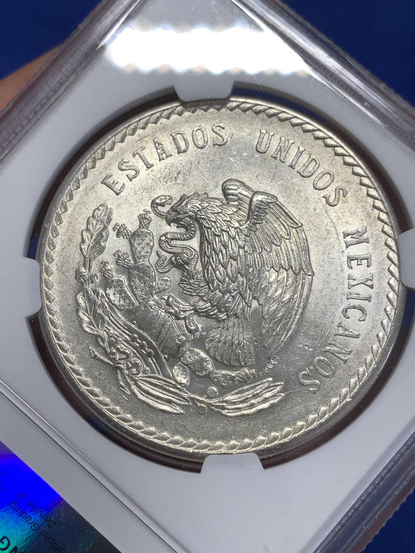 《竞宝斋》第253场-周日，周一，周二 3场连拍 (全场包邮) NGC MS63 1947年墨西哥印第安人5比索大银币 品相不错