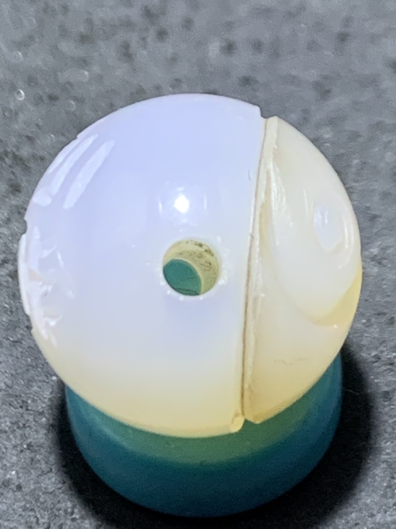 精美高玉化亚光海洋玉髓手工俏色巧雕道字太极意境圆珠一个