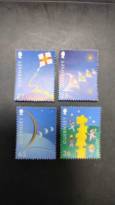 一月邮币社第二十二期拍卖国际邮票专场 - 英国2001年风筝套票