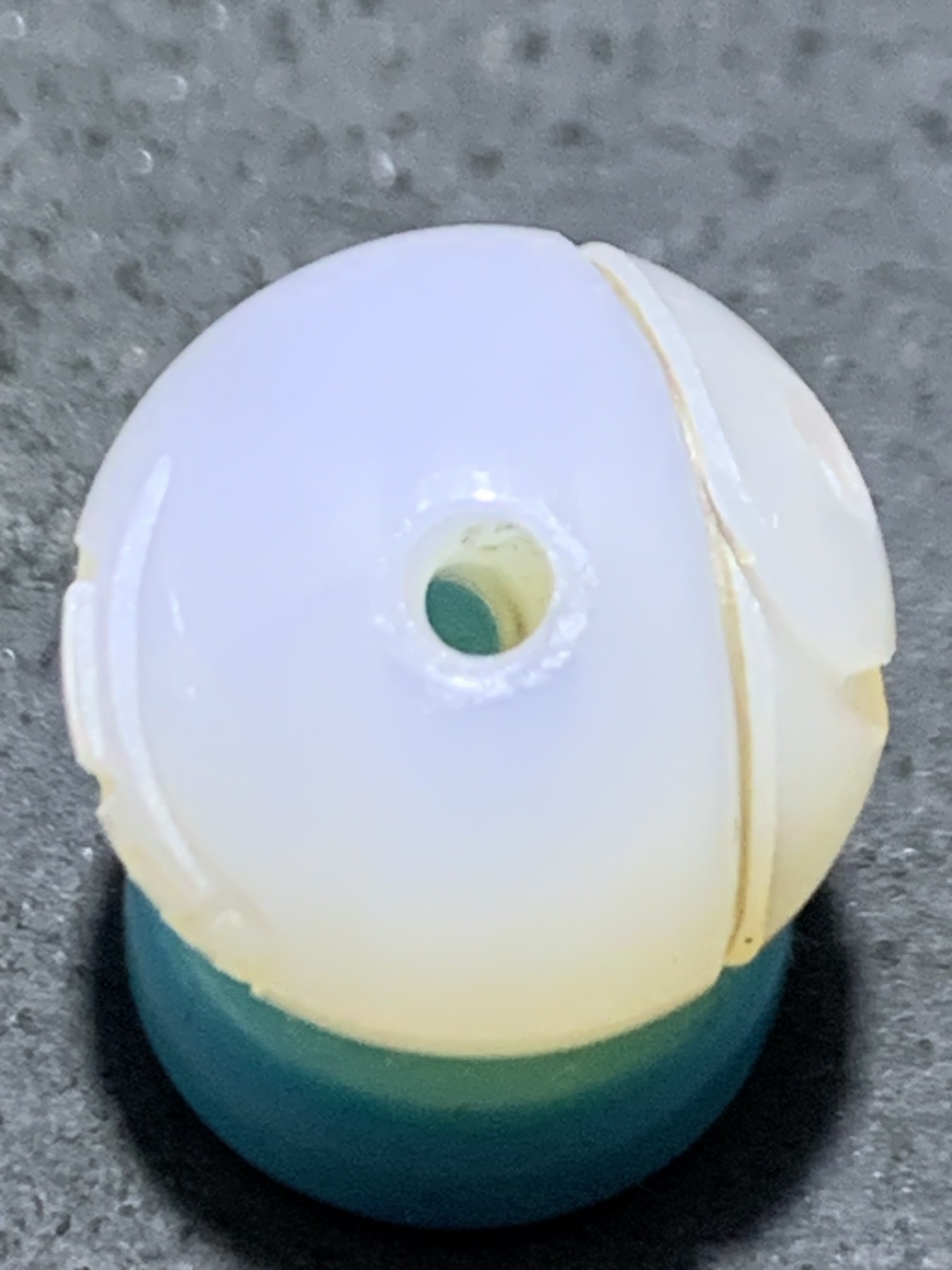精美高玉化亚光海洋玉髓手工俏色巧雕道字太极意境圆珠一个