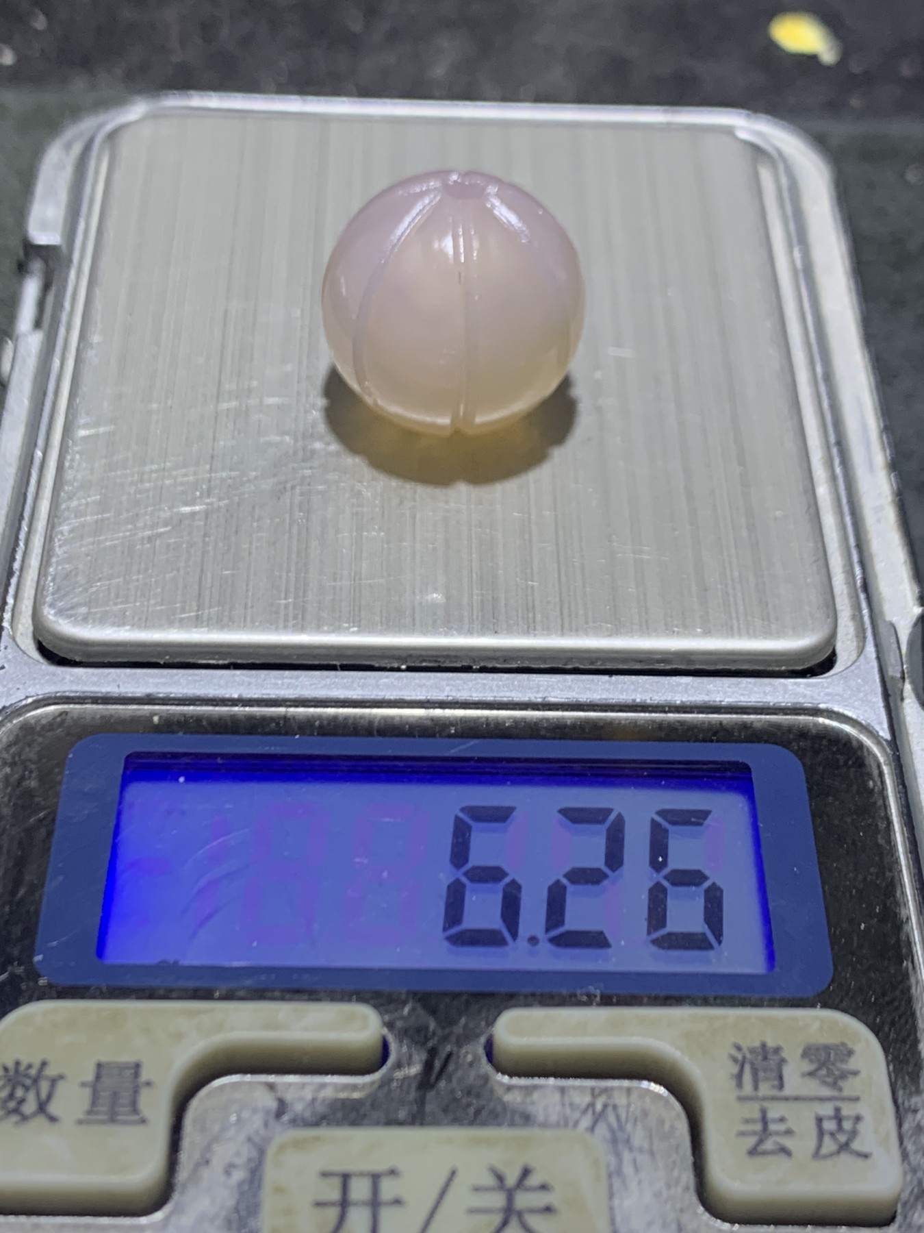 精美亚光高润度冻料蒙料战国红玛瑙雕刻瓜珠一个