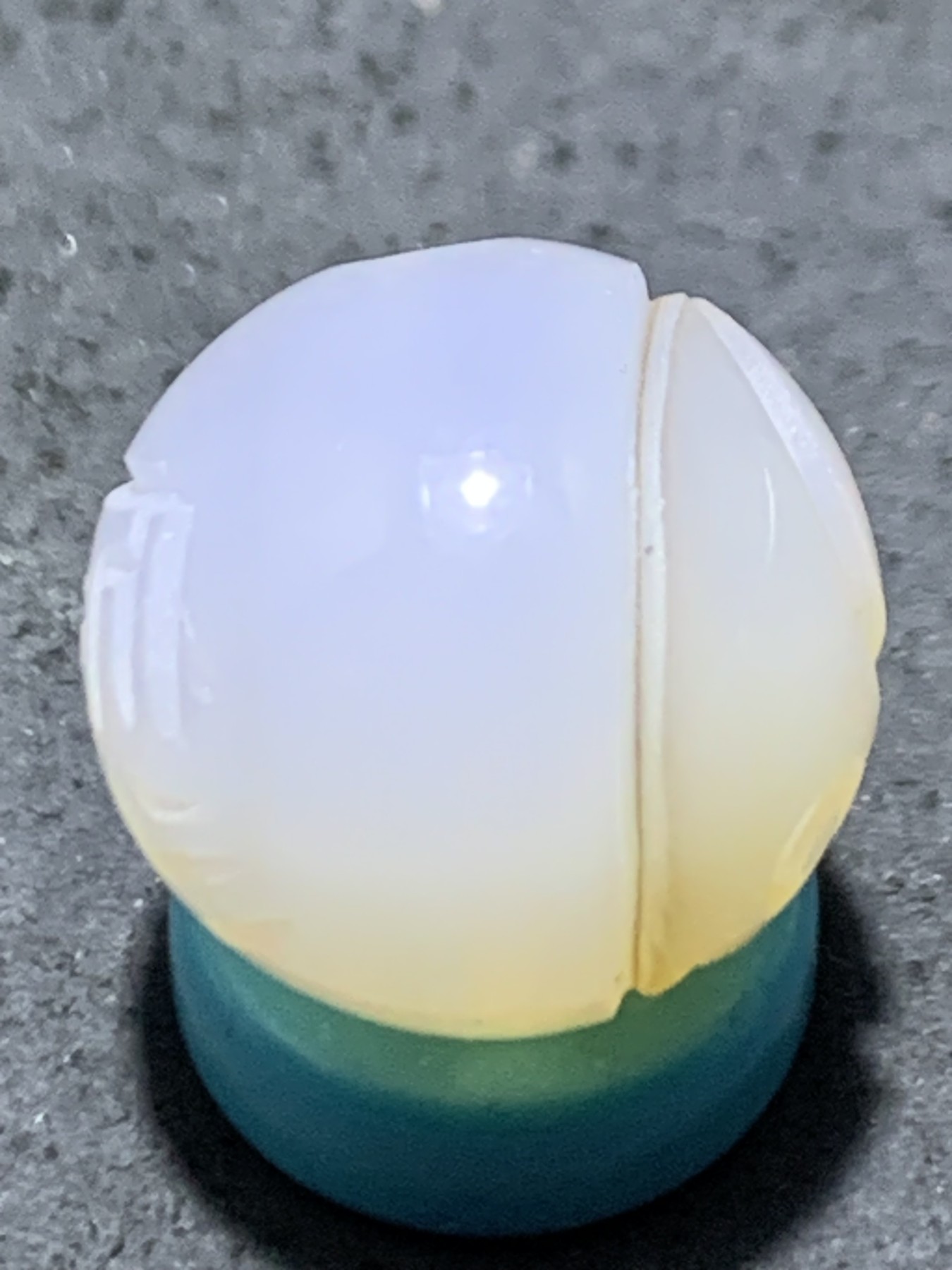 精美高玉化亚光海洋玉髓手工俏色巧雕道字太极意境圆珠一个