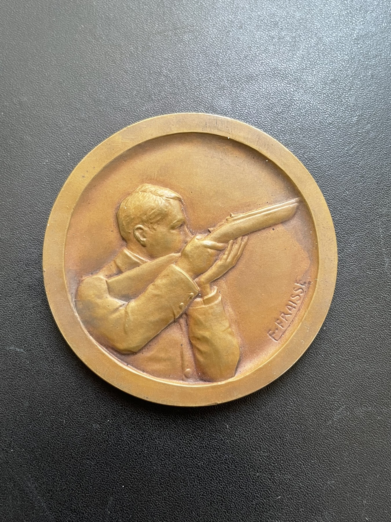 「木头集藏」章牌专场-第39期 法国射击形象铜章  直径：50 mm，边铭：三角 BRONZE