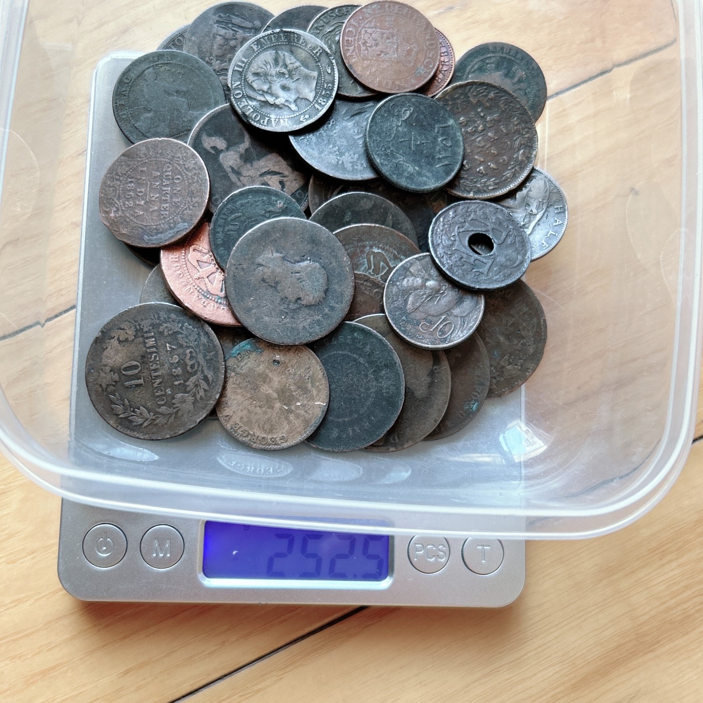 第一海外回流一元起拍收藏 散币专场 第76期 铜币一组 弱品 净重252g