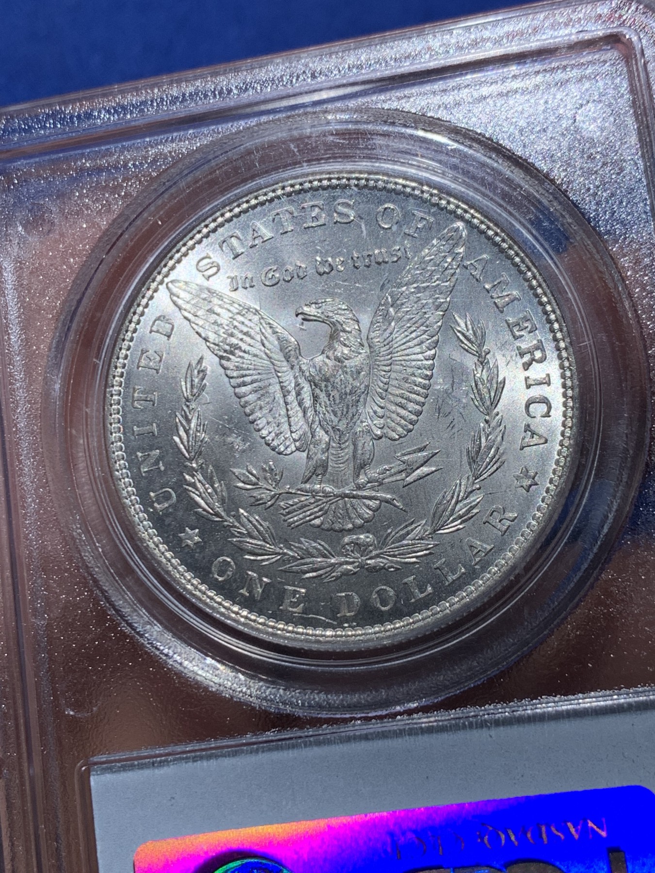 《竞宝斋》第253场-周日，周一，周二 3场连拍 (全场包邮) PCGS MS64 美国1885年摩根银币O版，币面清爽干净又漂亮，打制精美，状态一流，PC经典小白盒严评无官网图。