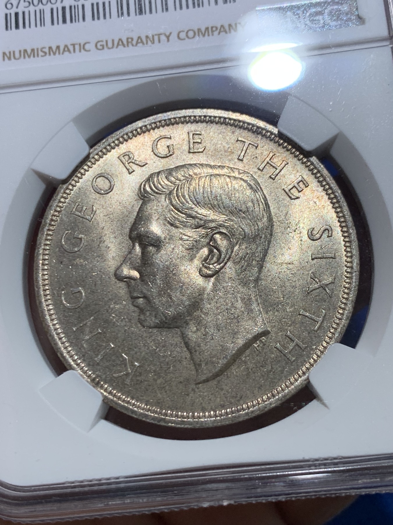 《竞宝斋》第253场-周日，周一，周二 3场连拍 (全场包邮) NGC MS63 新西兰1949年乔六皇家访问1克朗大银币