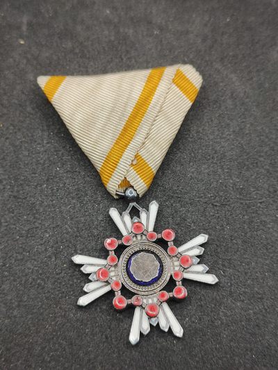 全场0元起拍 第144期 咸鱼国勋章拍卖专场 4月3日（周三）下午6：00开始 日本六等瑞宝章银制