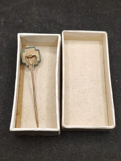 全场0元起拍 第144期 咸鱼国勋章拍卖专场 4月3日（周三）下午6：00开始 日本赤十字终身社员章略授