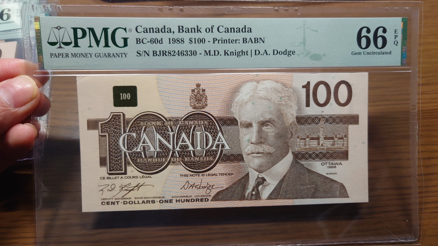 【世界钱币】精选微拍第100期暨2024年第11期  部分卖剩裸钞和评级币展销 1988年加拿大100元 鸟版 PMG66E尾号330