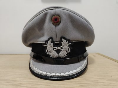 全场0元起拍 第144期 咸鱼国勋章拍卖专场 4月3日（周三）下午6：00开始 西德陆军尉官大檐帽 59CM
