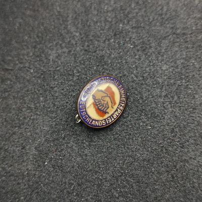 全场0元起拍 第144期 咸鱼国勋章拍卖专场 4月3日（周三）下午6：00开始 东德社会统一党党徽