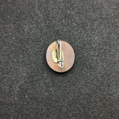 全场0元起拍 第144期 咸鱼国勋章拍卖专场 4月3日（周三）下午6：00开始 东德社会统一党党徽