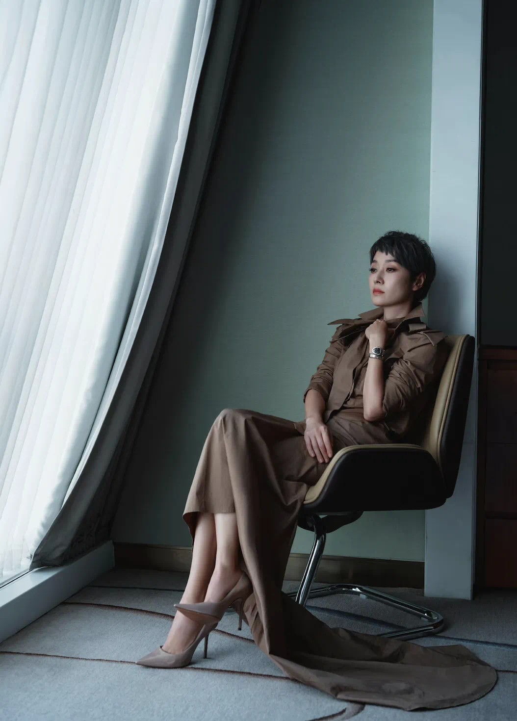  零元拍： “宝总”胡歌和“老板娘铃子”马伊琍双签国产电视剧几乎上不了的《环球银幕》！