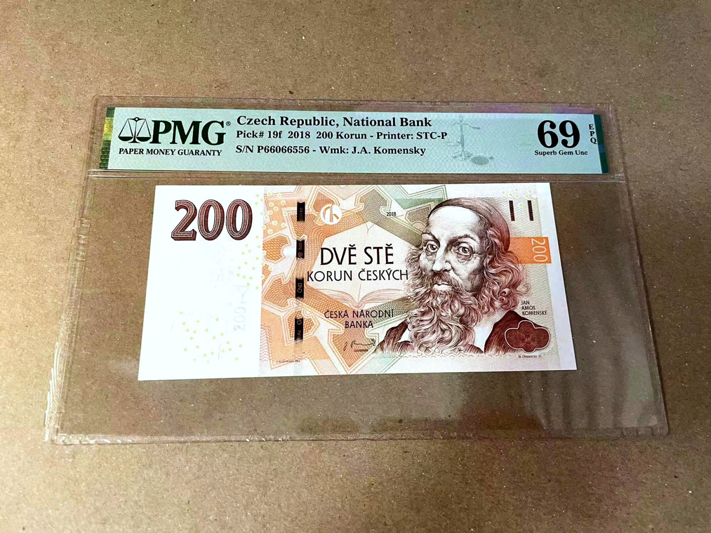 【Blue Auction】✨世界纸币精拍第457期【精】 【无47】捷克 2018年200克朗PMG69EPQ 近满分