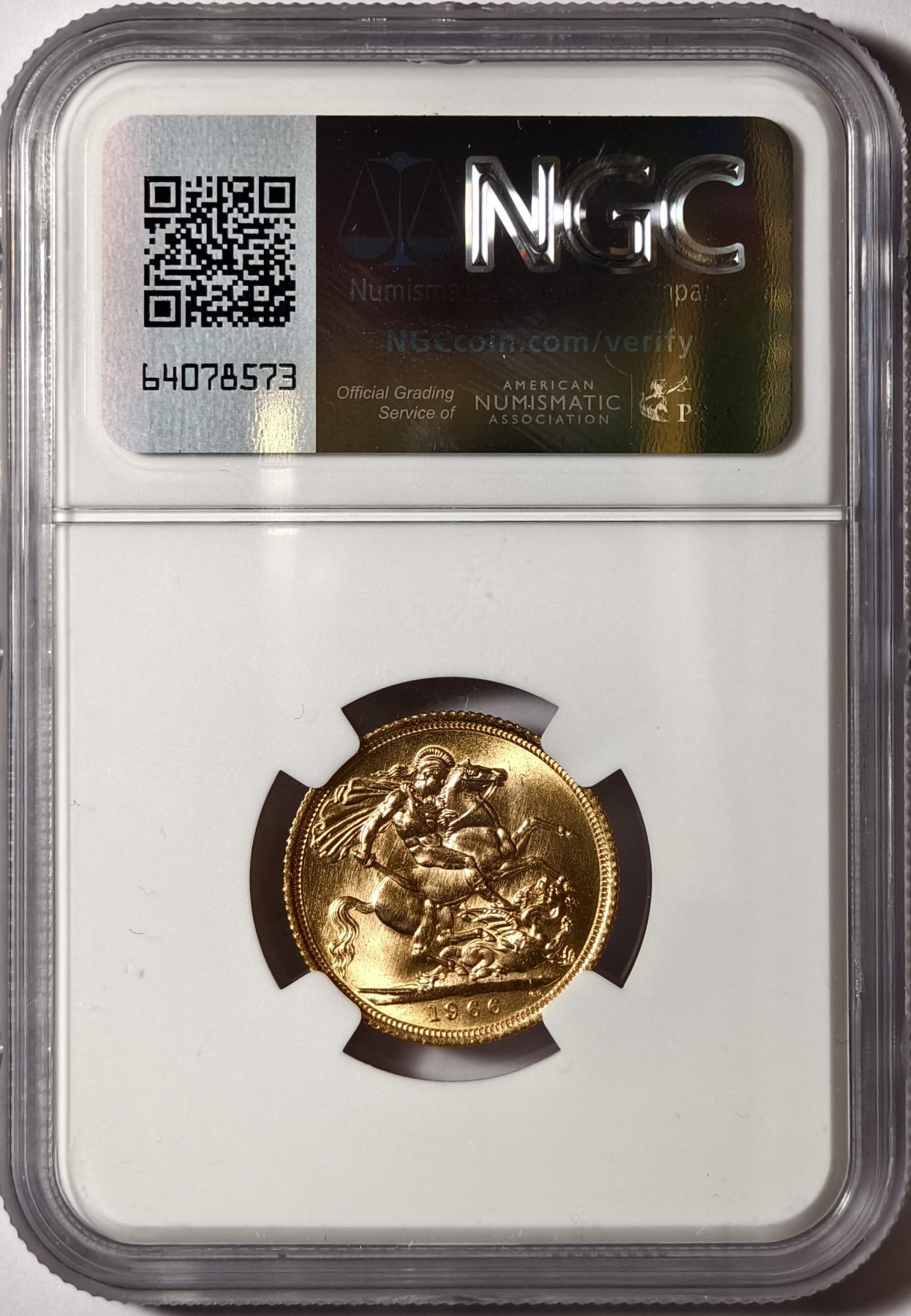 紫瑗钱币——第334期拍卖 英国 1966年 伊丽莎白二世 1索维林(磅)  8克 金币 NGC MS65