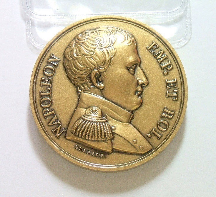 法国纪念1807年拿破仑战争 军装像高浮雕精制大铜章 40MM 法国纪念1807年拿破仑战争 军装像高浮雕精制大铜章 40MM