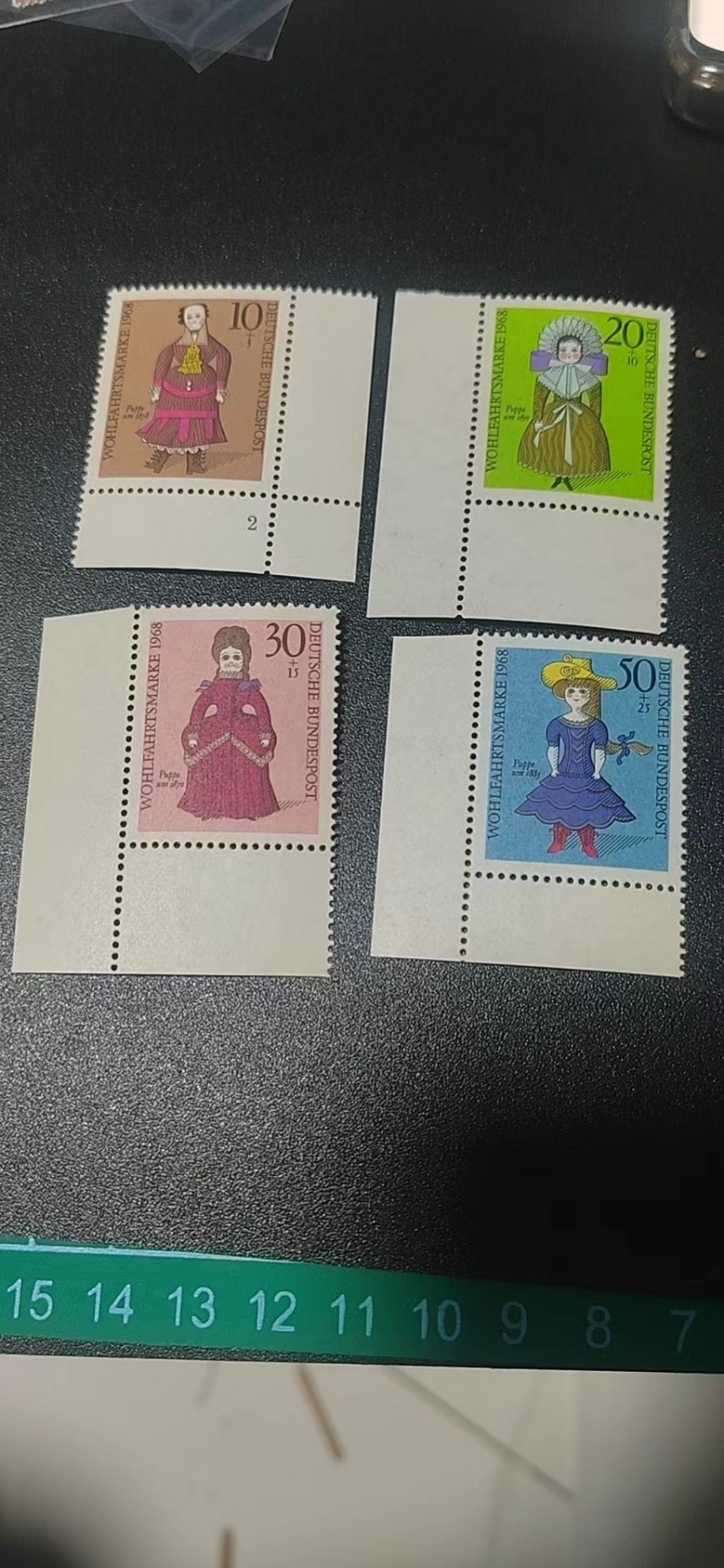 德国邮票专场，都是套票 德国邮票一套，1968年发行， 西柏林儿童玩具布娃娃，品相如图