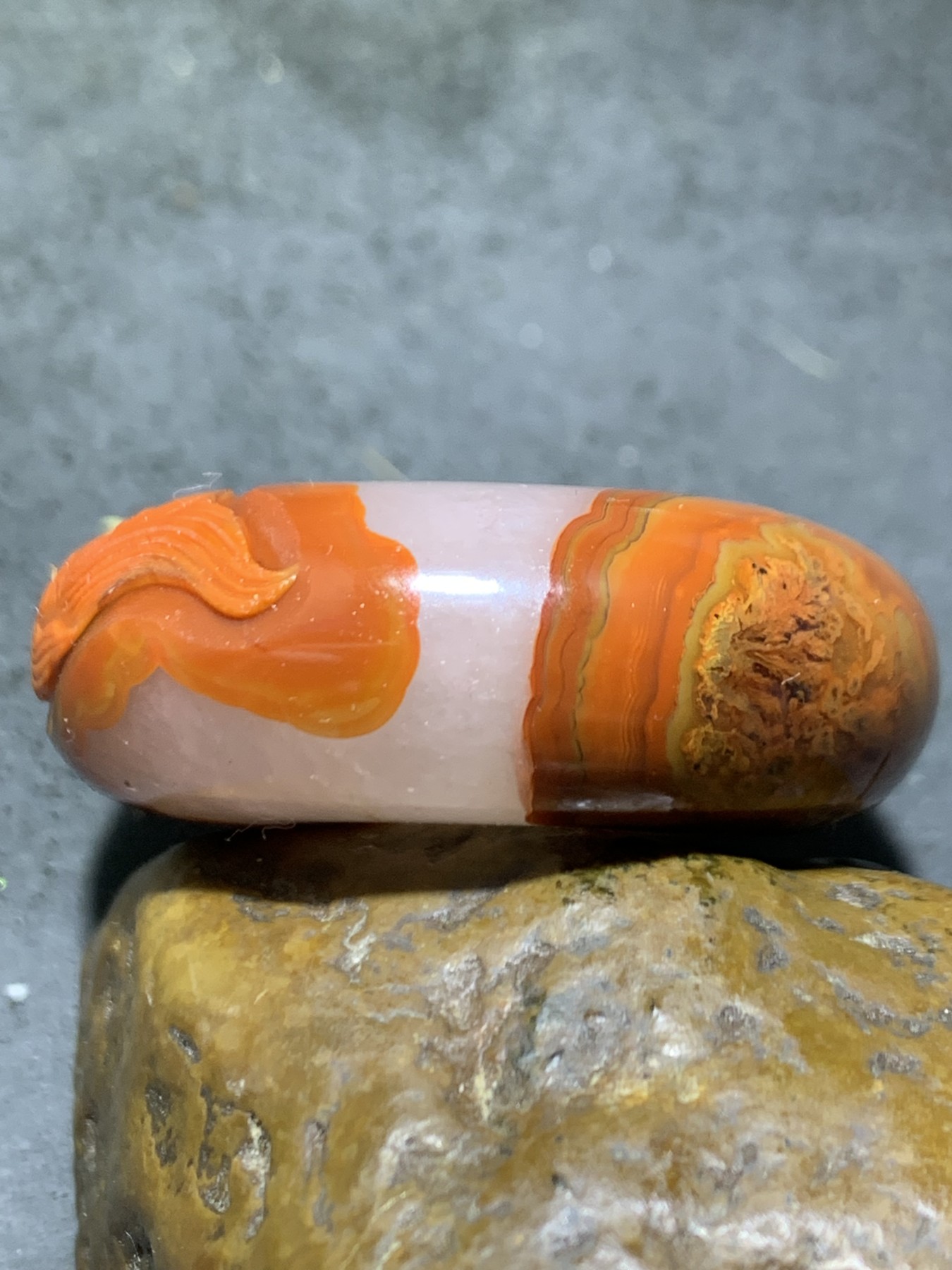 精美冰飘亚光战国红玛瑙手工雕刻富贵有余平安扣一个，