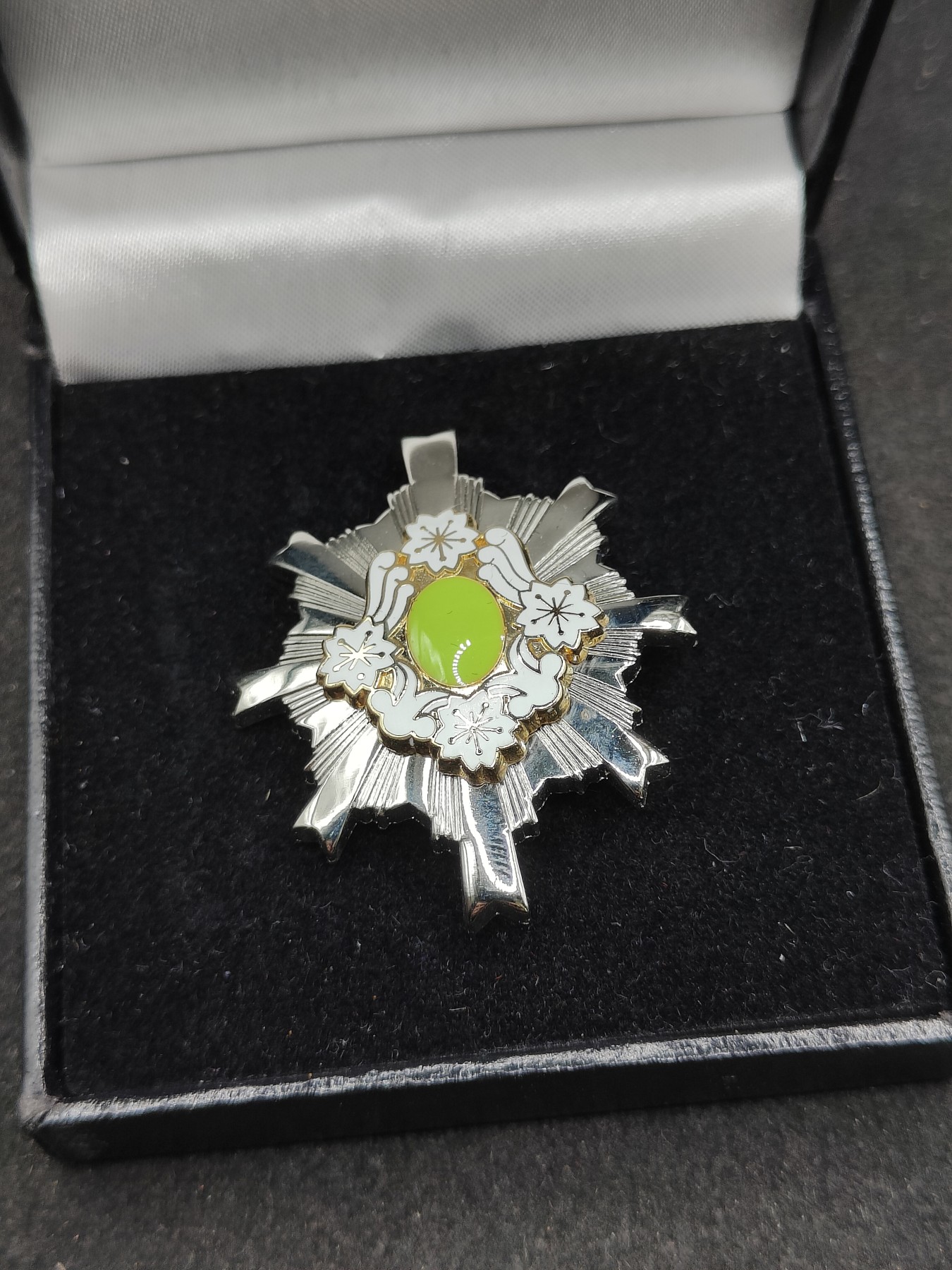 全场0元起拍 第145期 咸鱼国勋章拍卖专场 4月7日（周日）下午6：00开始 日本 自卫队勋章 防卫功劳章