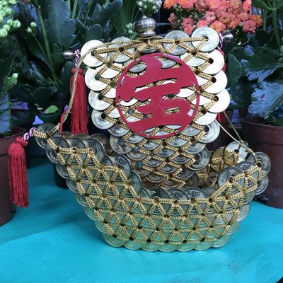 外币初藏 第七场 - 日本宝船5円工艺品 总重859克 用料200多枚
